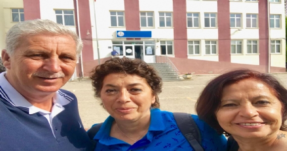 61 YAŞINDA ÜNİVERSİTE SINAVINA GİRDİLER